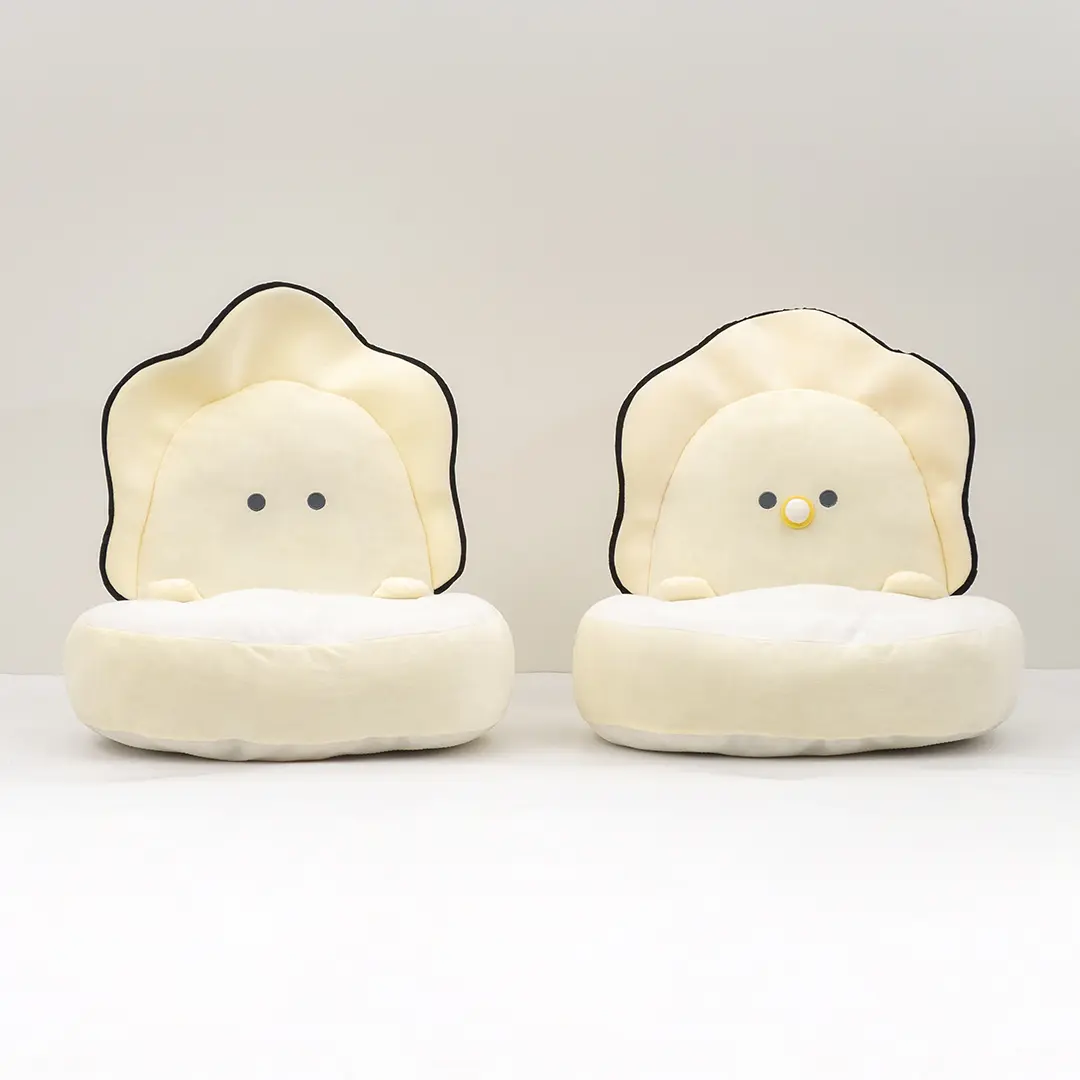 つぶらな瞳のなまがき　おすわりくっしょん