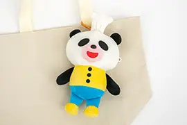 パンダのおさじ カラビナ付きぬいぐるみポーチ