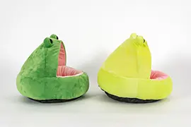 大きなお口のカエルさん クッション