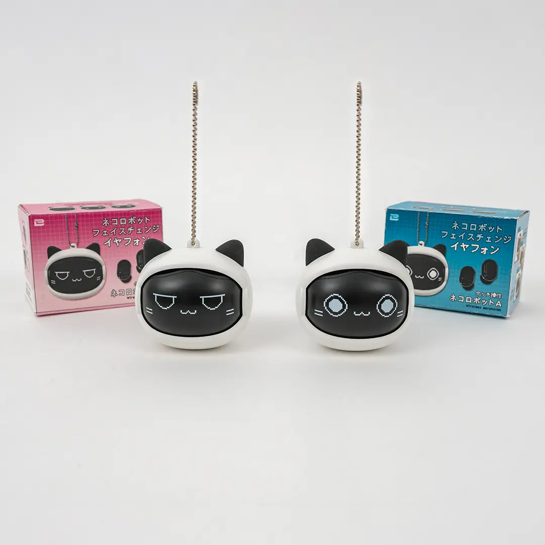ネコロボットフェイスチェンジイヤフォン