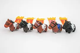 サラブレッドコレクション 優勝レイ付きソフビフィギュアボールチェーン2