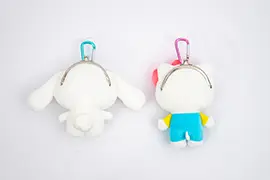 サンリオ　ほっぺにチークがま口ポーチ1