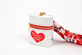 Coca-Cola　スカーフ付きチャームポーチ