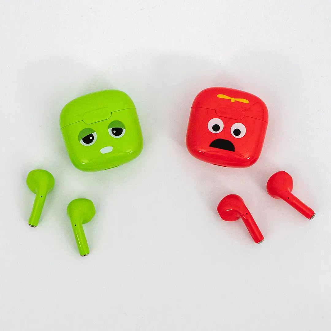 ガチャピン・ムック　「みんなともだちの日」　プラチナムザッカワイヤレスイヤホン