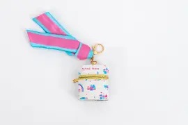 シモジマスカーフ付きチャームポーチ