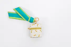 シモジマスカーフ付きチャームポーチ